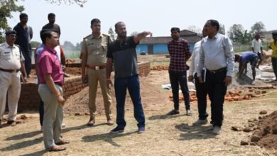 कलेक्टर श्री विजय दयाराम के. ने किसान सम्मेलन की तैयारियों की समीक्षा की, आवश्यक मार्गदर्शन.... 6