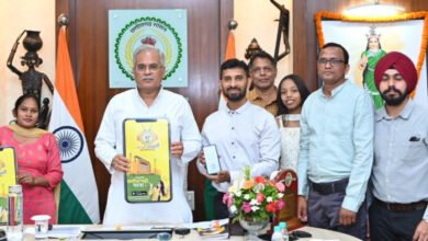 मुख्यमंत्री श्री बघेल ने छत्तीसगढ़ के पहले छत्तीसगढ़ डिजिटल रेडियो स्टेशन 'रेडियो संगवारी' का शुभारंभ... 10