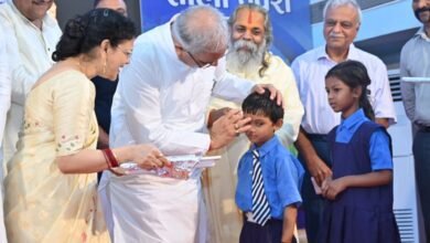 सरकारी स्कूलों की गुणवत्ता बढ़ी, दाखिले के लिए होड़.... 1