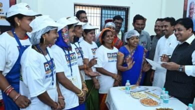 रीपा से गांवों में ही लोगों को रोजगार मिलता.... 14