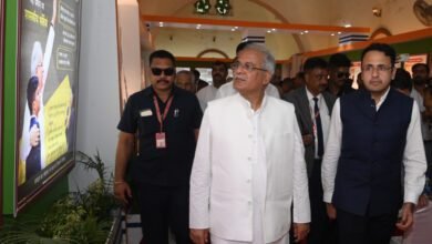 प्रदेश सरकार की योजनाओं के बेहतर क्रियान्वयन से आयी लोगों के जीवन में खुशहाली : मुख्यमंत्री श्री बघेल 8 Chief Minister Mr. Bhupesh Baghel