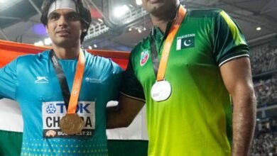 पाकिस्तान के अरशद नदीम और भारत के नीरज चोपड़ा 2024 पेरिस ओलंपिक में चमके 1 Pakistan's Arshad Nadeem and India's Neeraj Chopra