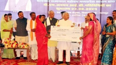 बैगा परिवारों को पीएम जन-मन योजना से दिलाएं पक्का आवास : राज्यपाल श्री पटेल 3 बैगा परिवारों को पीएम जन-मन योजना से दिलाएं पक्का आवास