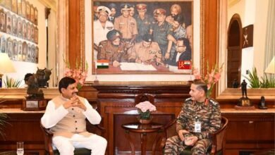 मुख्यमंत्री डॉ. यादव की थलसेना प्रमुख जनरल उपेंद्र द्विवेदी से हुई सौजन्य मुलाकात 4 मुख्यमंत्री डॉ. यादव की थलसेना प्रमुख जनरल उपेंद्र द्विवेदी से हुई सौजन्य मुलाकात