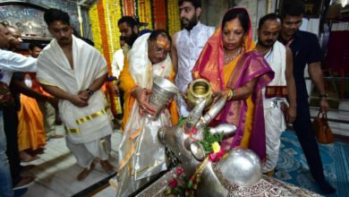 मुख्यमंत्री श्री साय ने सपरिवार श्री महाकालेश्वर के दर्शन कर प्रदेशवासियों के सुख-समृद्धि और खुशहाली की कामना की 9 मुख्यमंत्री श्री साय ने सपरिवार श्री महाकालेश्वर के दर्शन कर प्रदेशवासियों के सुख-समृद्धि