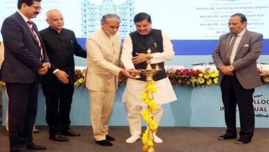 MP NEWS- संगोष्ठी के अमृत मंथन के निष्कर्षों पर सरकार सकारात्मक व्यवस्था बनायेगी : मुख्यमंत्री डॉ. यादव 2 इंदौर में न्यायाधीशों की बौद्धिक सम्पदा संगोष्ठी का हुआ शुभारंभ