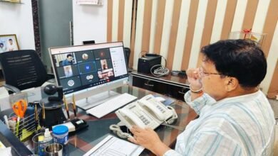 ऊर्जा मंत्री ने प्रशासन के अधिकारियों से ली जलभराव नियंत्रण की जानकारी