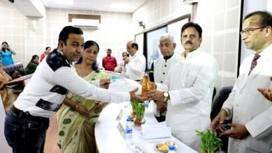 रीवा में शीघ्र होगी अंग प्रत्यारोपण की सुविधा - उप मुख्यमंत्री श्री शुक्ल 10 रीवा में शीघ्र होगी अंग प्रत्यारोपण की सुविधा