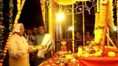 राज्यपाल श्री मंगुभाई पटेल माँ दुर्गा की आरती में हुए शामिल 4 राजभवन में हुआ गरबा महोत्सव का आयोजन