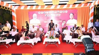 रायपुर : छत्तीसगढ़ राज्य स्थापना दिवस पर 11 हजार दीपों से रौशन हुआ एकात्म पथ 2 छत्तीसगढ़ राज्य स्थापना दिवस पर 11 हजार दीपों से रौशन हुआ एकात्म पथ