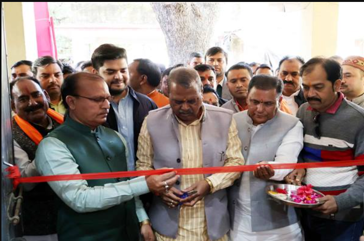मंत्री श्री कुशवाह ने निवाड़ी में किया तीन दिवसीय प्रदर्शनी का शुभारंभ 1