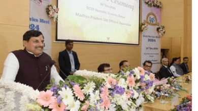 भारतीय प्रशासनिक सेवा के अधिकारी, जनता के जीवन में सकारात्मक बदलाव और व्यवस्थाओं को सुव्यवस्था में बदलने में सक्षम : मुख्यमंत्री डॉ. यादव 9