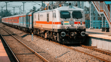 महाकुंभ जाने वालों के लिए खुशखबरी! स्पेशल ट्रेनें शुरू 6