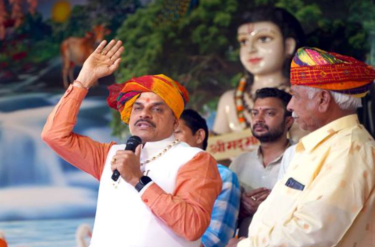 कथा श्रवण से मिलती है जीवन दर्शन की राह : मुख्यमंत्री डॉ. यादव 1