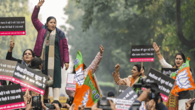 केजरीवाल के घर के पास महिला सम्मान योजना को लेकर बीजेपी का विरोध 10