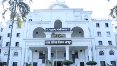 10 जोन कार्यालयों में नगरीय निकाय निर्वाचन हेतु इच्छुक जनप्रतिनिधियों को अदेय प्रमाणपत्र जारी 10