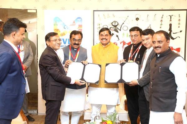 सड़क अधोसंरचना में ऐतिहासिक निवेश, एक लाख करोड़ रूपये के एमओयू पर हस्ताक्षर 1