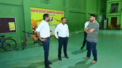 आयुक्त अबिनाश मिश्रा ने सप्रे स्कूल , सुभाष स्टेडियम, इंडोर, आउटडोर स्टेडियम में खेल सुविधाओं का अवलोकन किया 10