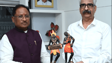 मुख्यमंत्री विष्णुदेव साय ने पुलिस महानिदेशक अशोक जुनेजा को सेवानिवृत्ति पर दी शुभकामनाएं 12