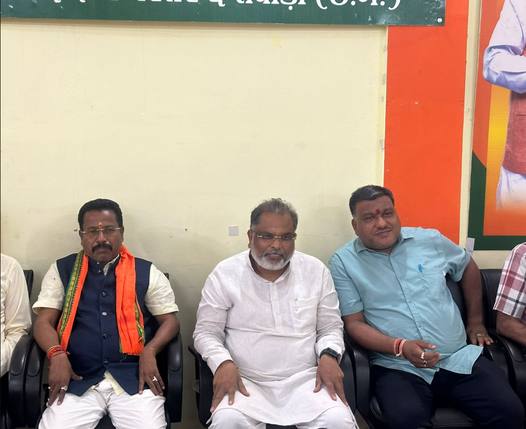 भाजपा का घोषणापत्र शहर के विकास,नागरिको की मूलभूत आवश्यकताओं और बेहतर जीवन का संकल्प पत्र - श्रीनिवास मद्दी 1