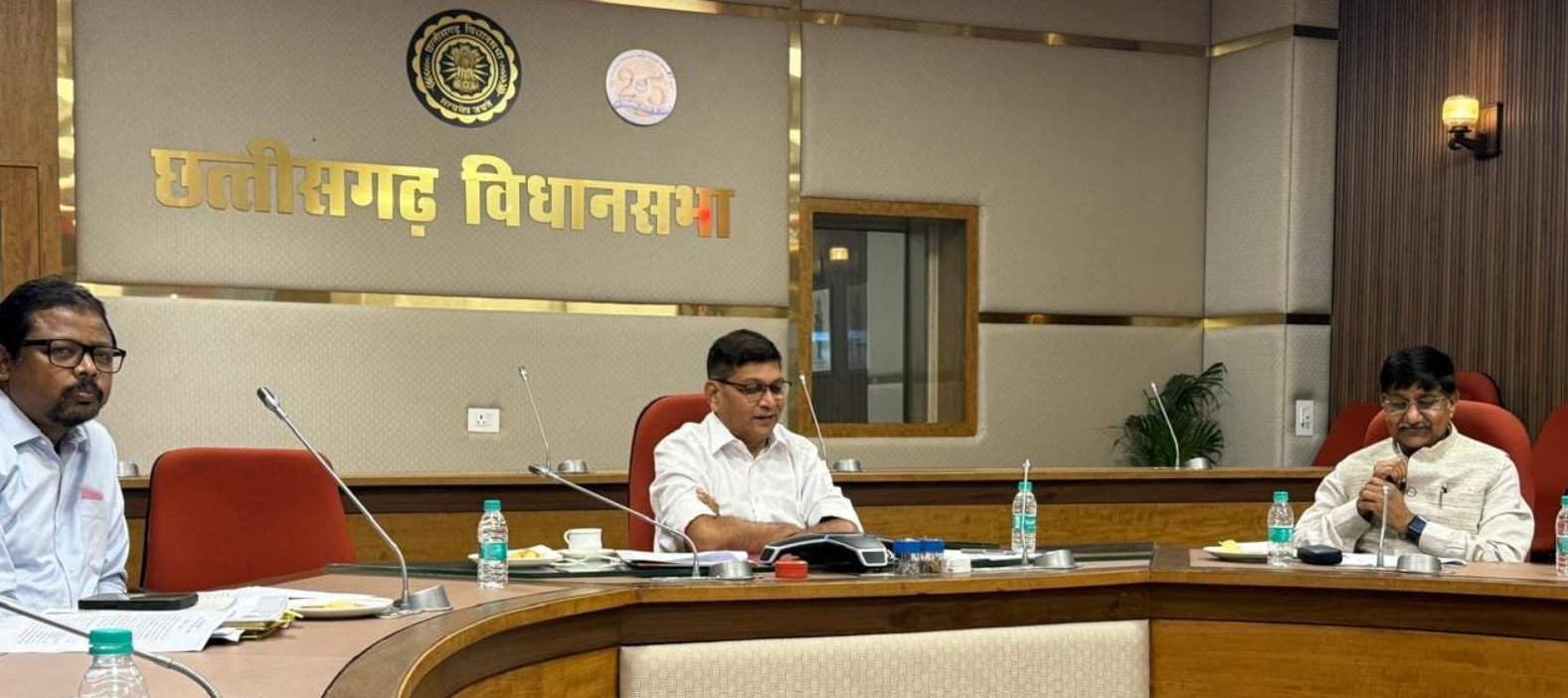 मुख्य सचिव अमिताभ जैन ने सड़क पर जन्मदिन मनाने और सार्वजनिक यातायात को बाधित करने वालों पर कड़ी कार्यवाही करने के दिए निर्देश 1