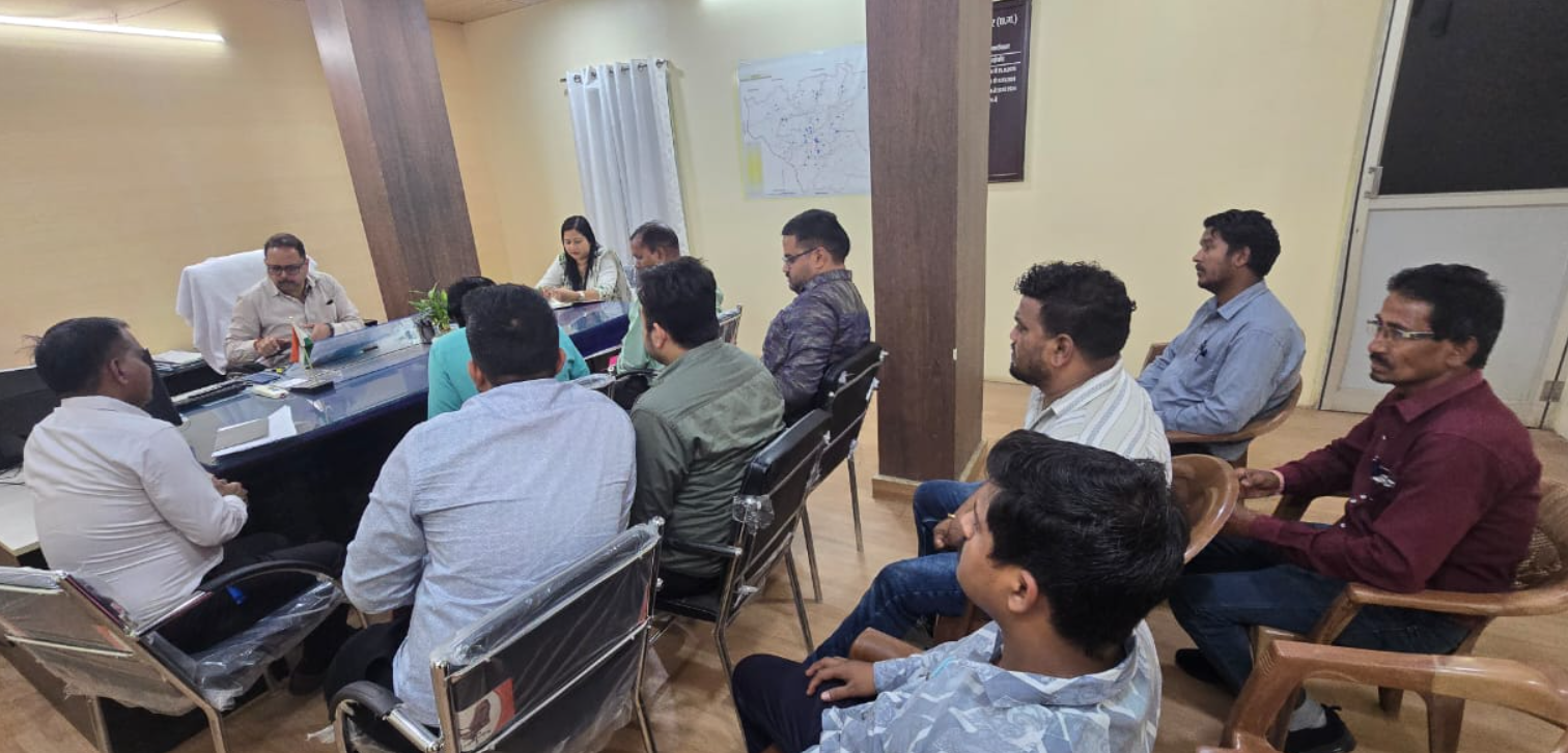 उपायुक्त डॉक्टर दिव्या चन्द्रवंशी ने निगम जोन 10 के वार्डों की सफाई, विकास कार्यों, राजस्व वसूली की समीक्षा कर दिए आवश्यक निर्देश 1