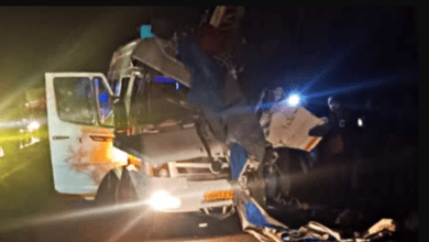 इंदौर-मानपुर हाइवे पर बड़ा हादसा, ट्रैवलर और टैंकर की टक्कर में 4 की मौत 3