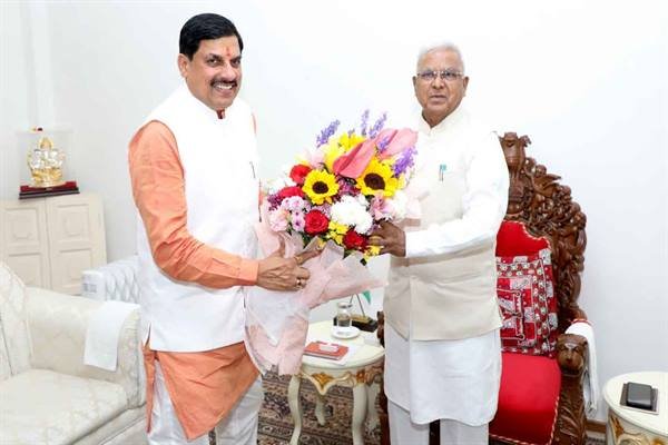 राज्यपाल श्री पटेल से मुख्यमंत्री डॉ. यादव ने की सौजन्य भेंट 1