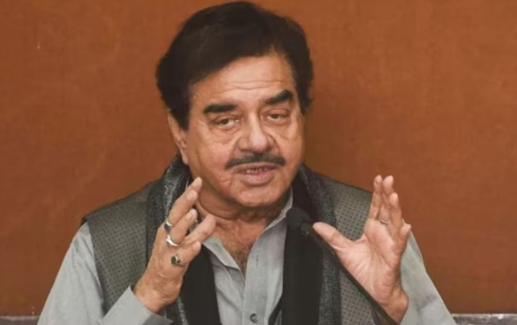 शत्रुघ्न सिन्हा ने बताया- कैसे ‘दूसरी औरत’ बनी अमिताभ और जया के रिश्ते की दीवार? 1