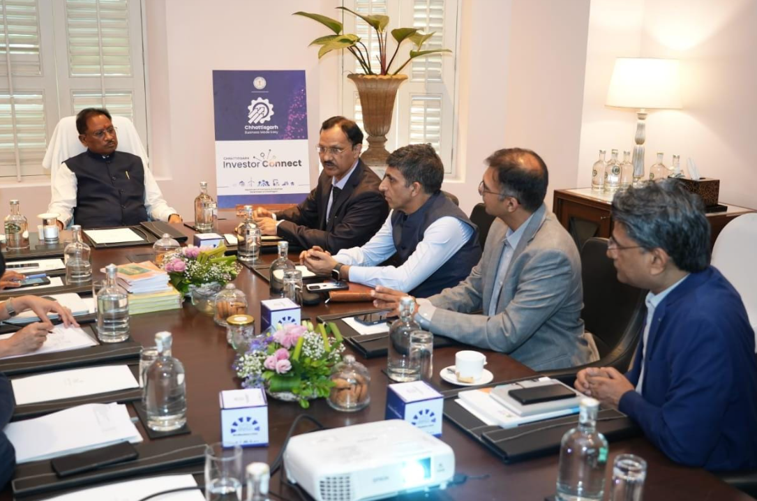 मुख्यमंत्री विष्णुदेव साय से मिले आईईएसए अध्यक्ष, इलेक्ट्रॉनिक्स और सेमीकंडक्टर क्षेत्र में निवेश को लेकर हुई चर्चा 1