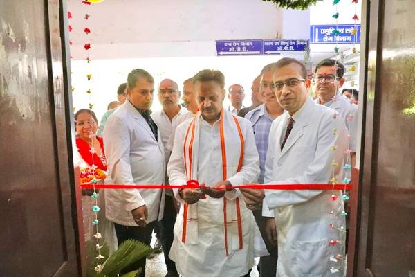 ग्रामीण क्षेत्रों में विशेषज्ञ परामर्श के लिए टेली-मेडिसिन सेवा वरदान: उप मुख्यमंत्री श्री शुक्ल 1