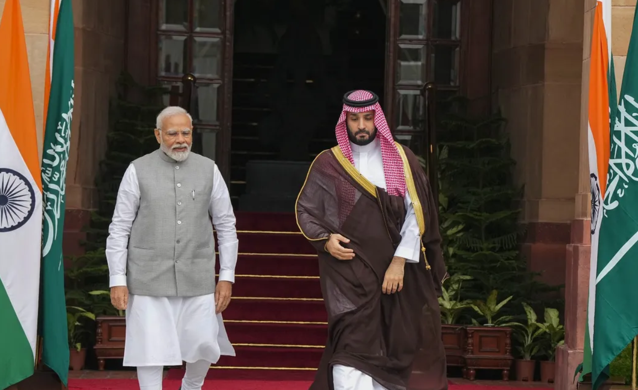 मोदी के साथ सऊदी दौरे में 6 समझौतों पर हस्ताक्षर, हज से जुड़े मुद्दे भी होंगे शामिल 1