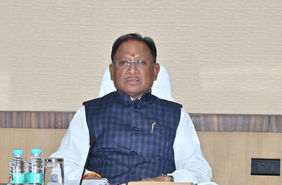 मुख्यमंत्री विष्णु देव साय की अध्यक्षता में आज यहां मंत्रालय महानदी भवन में आयोजित कैबिनेट की बैठक में अनेक महत्वपूर्ण निर्णय लिए गए 1