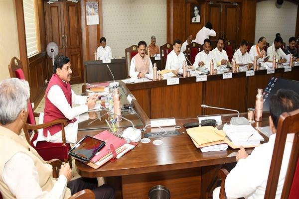 मध्यप्रदेश राज्य में स्वावलंबी गौ-शालाओं की स्थापना नीति-2025" स्वीकृत 1