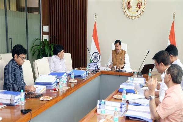 विक्रम उद्योगपुरी को मेगा इन्वेस्टमेंट जोन के रूप में विकसित करें : मुख्यमंत्री डॉ. यादव 1