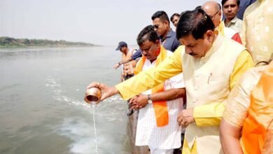 मुख्यमंत्री डॉ. यादव ने माण्डू का पुरातात्विक वैभव देखा 1