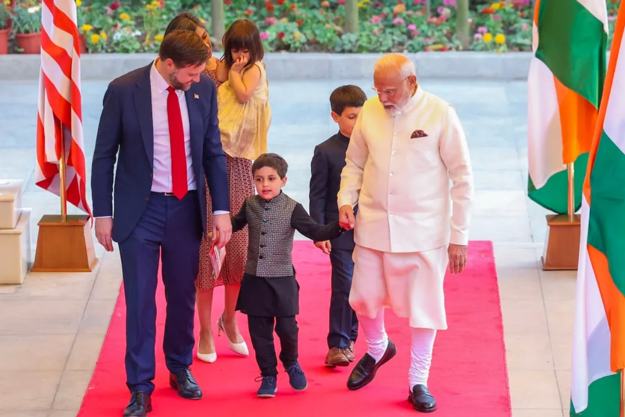 भारत दौरे पर पहुंचे अमेरिकी उपराष्ट्रपति, पीएम मोदी से हुई व्यापार और विश्वास पर चर्चा 1