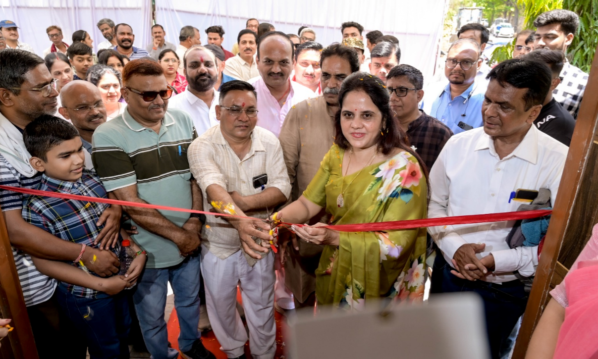 राजेश मूणत ने मीडिया सिटी में 20 लाख की लागत से बने सामुदायिक भवन का लोकार्पण किया, अतिरिक्त 25 लाख के विकास कार्यों की घोषणा 1
