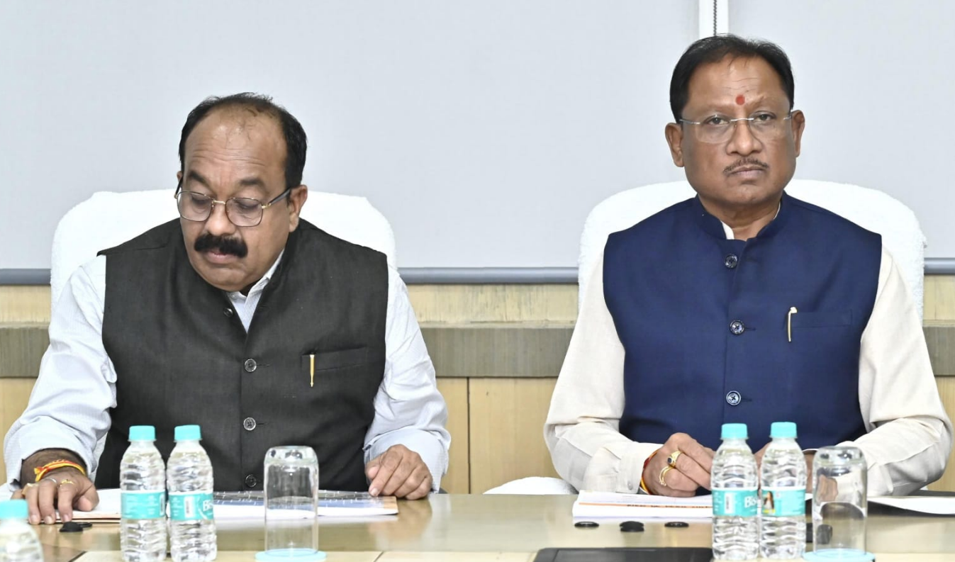तेजी से कार्य करते हुए अच्छी गुणवत्ता के साथ समय-सीमा में सड़कों, पुल-पुलियों व भवनों के निर्माणकार्य करें पूर्ण : विष्णु देव साय 1