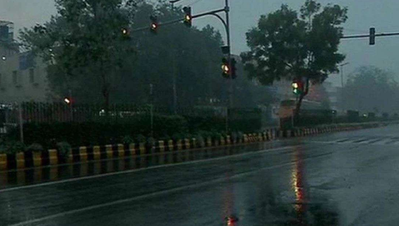 MP Weather Update: गर्मी के साथ बारिश का खेल, जानिए आपके शहर का हाल और कब आएगा मानसून 1