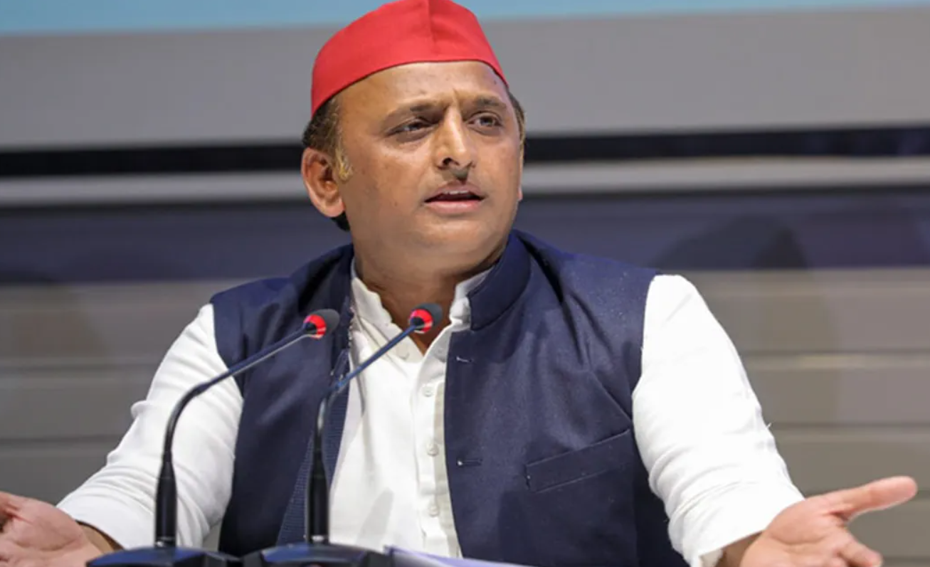 अखिलेश यादव ने ब्रजेश पाठक से मांगी शालीनता की उम्मीद, विवादित पोस्ट पर दी सफाई 1