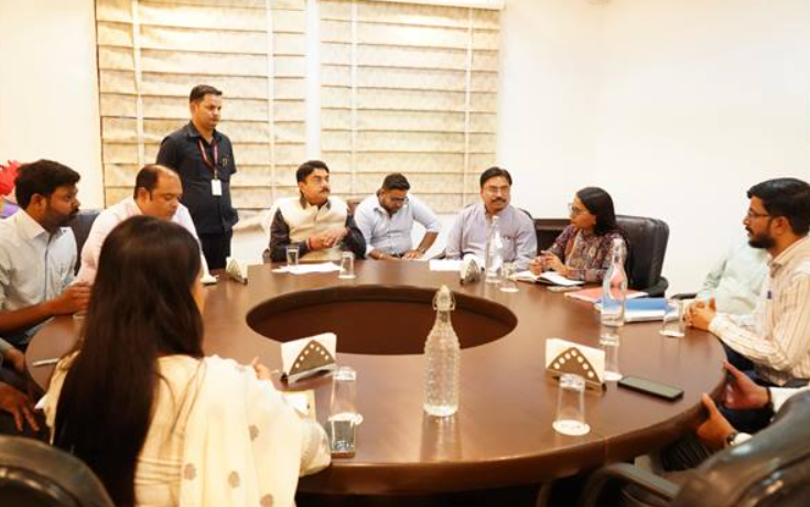 स्वास्थ्य अधोसंरचना विकास कार्यों को समय सीमा में करें पूर्ण : राज्य मंत्री पटेल 1